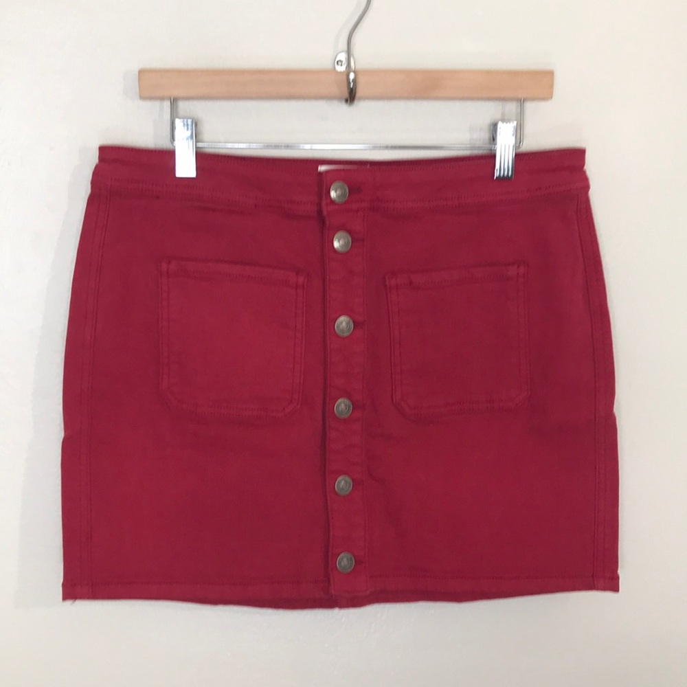 Like New Shyanne Red Button-Front‎ Denim Skirt